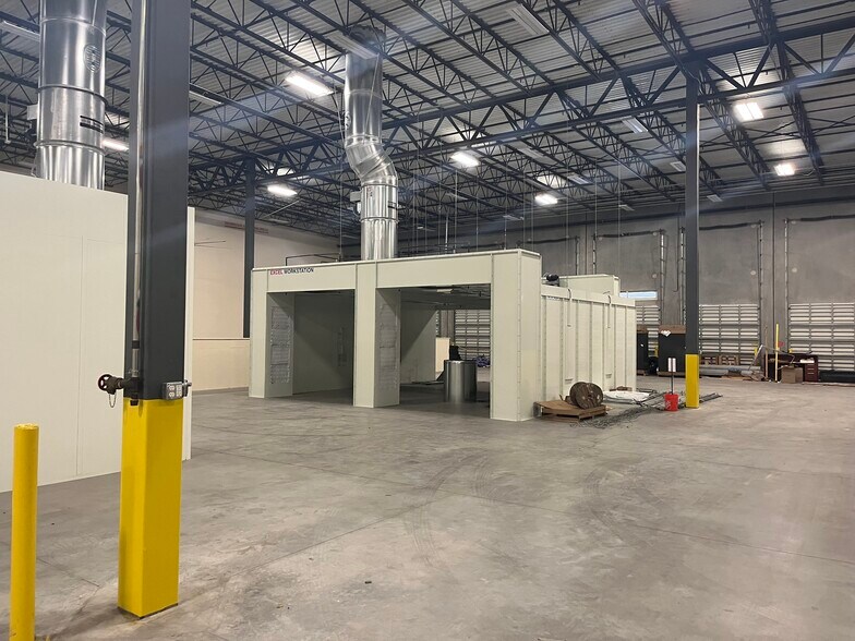 More Photos Of 5499 NW 145th St, Opa Locka Warehouse For Lease