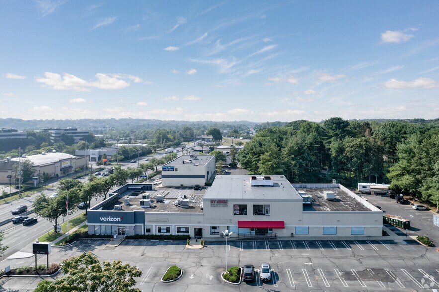 More Photos Of 469 Route 17, Paramus General Retail For Lease
