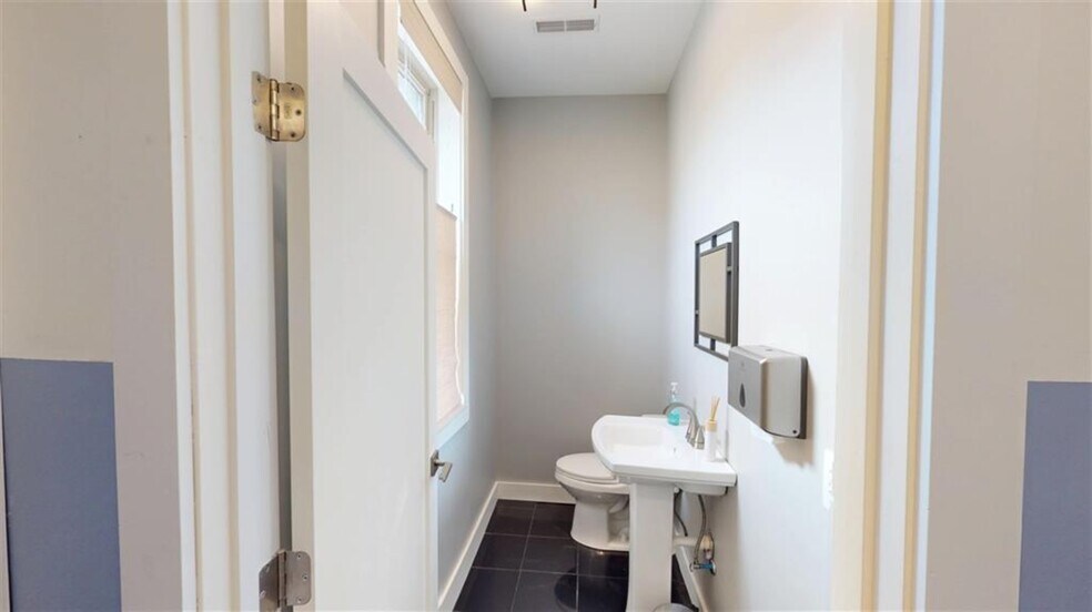 More Photos Of 109 E Main St, Glasgow Storefront Retail Residential For Sale