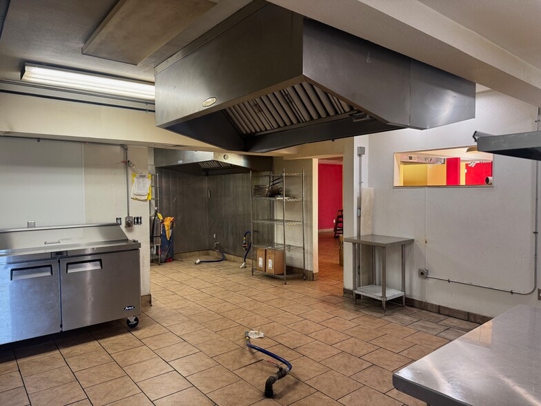 More Photos Of 455-475 I St, Arcata Storefront Retail Office For Lease