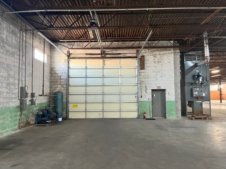 More Photos Of 1706 W Lusher, Elkhart Industrial For Sale