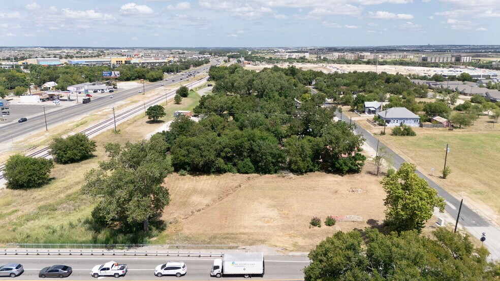 More Photos Of 101 E South St, Leander Land For Sale