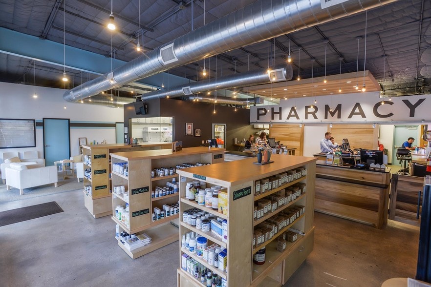 More Photos Of 1310 Ranch Road 620 S, Lakeway Storefront For Lease