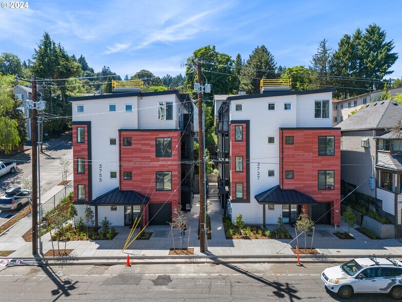 More Photos Of , Portland Multifamily For Sale