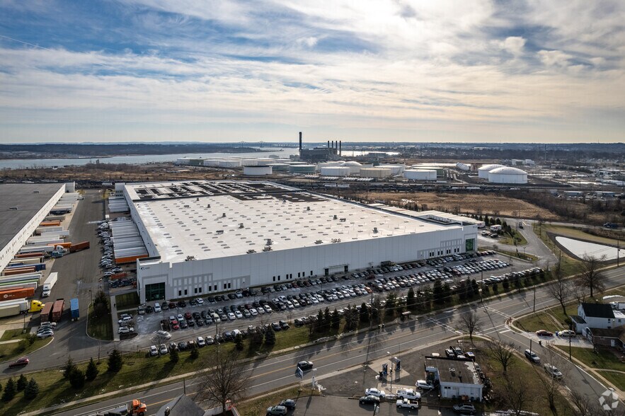 More Photos Of 1119 W Middlesex Ave, Port Reading Unknown For Lease