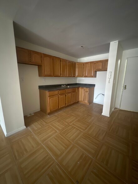 More Photos Of 6910 Avenue U, Brooklyn Multifamily For Sale