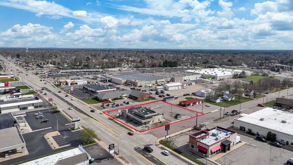 More Photos Of 1951-1981 S 8th St, Wisconsin Rapids General Retail For Sale