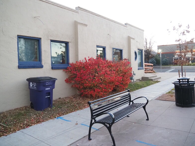 More Photos Of 2454 Federal Blvd, Denver Freestanding For Sale