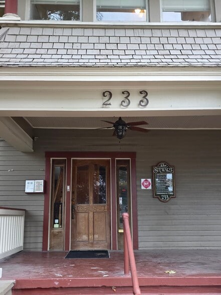 More Photos Of 233 3rd St N, Saint Petersburg Office For Lease