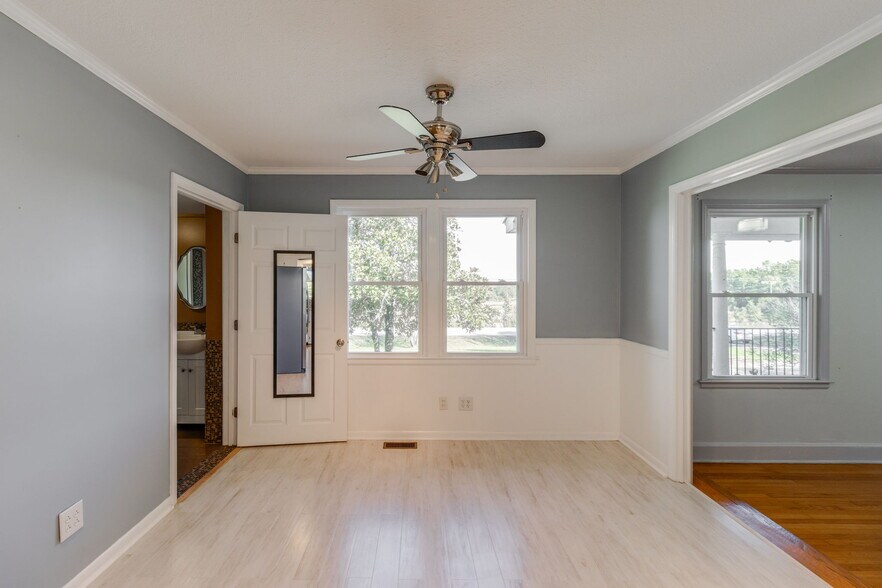 More Photos Of 161 Chapin Rd, Chapin Loft Creative Space For Sale