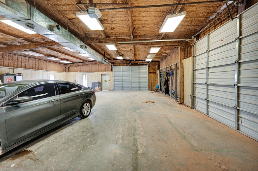 More Photos Of 5508 S FM 1788, Midland Light Distribution For Sale