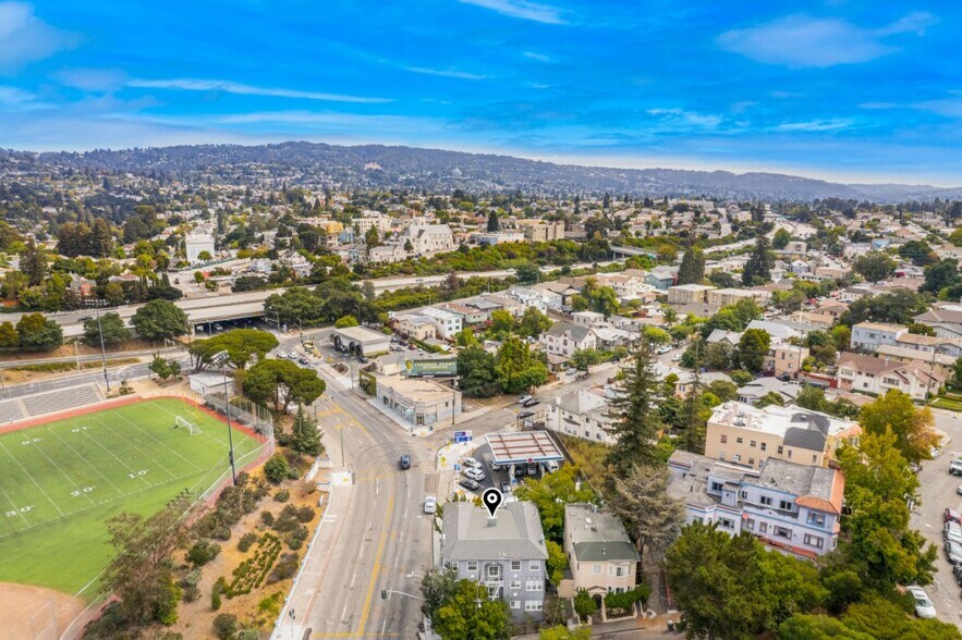 More Photos Of 1000 E 33rd St, Oakland Apartments For Sale
