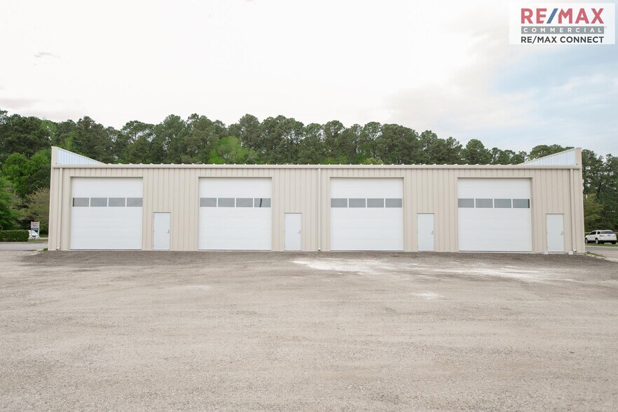 More Photos Of 6420 Enterprise Court, Gloucester Industrial For Lease
