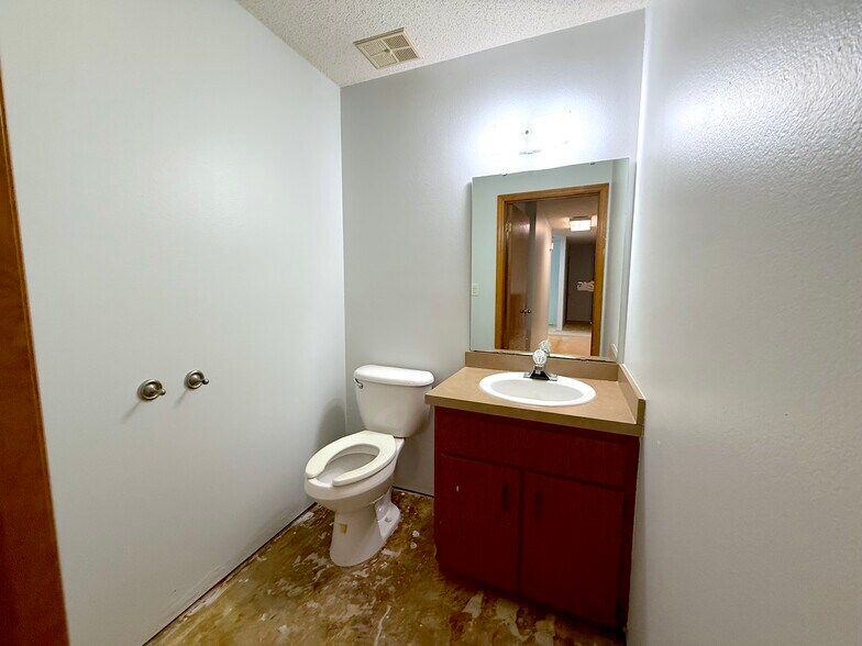 More Photos Of 13330 W Colonial Dr, Winter Garden Medical For Lease