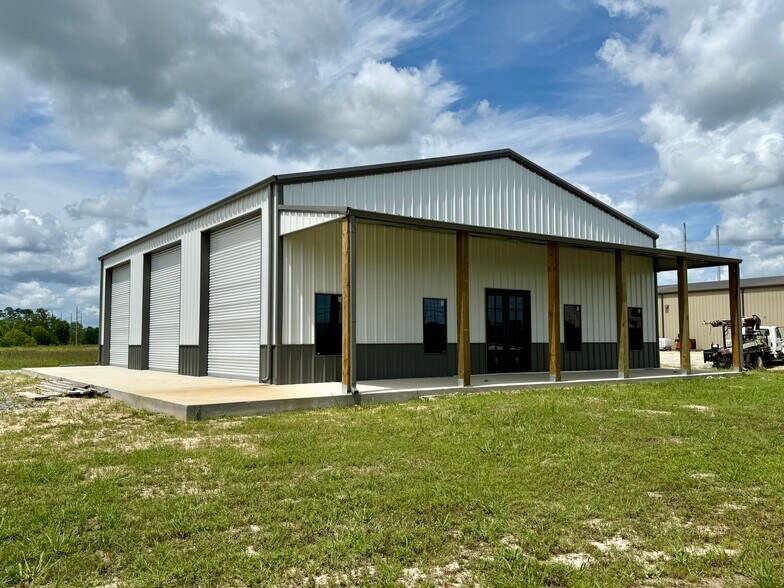 More Photos Of 6536 US-90, Lake Charles Light Manufacturing For Sale