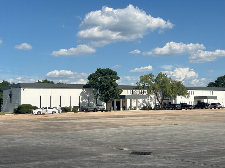 More Photos Of 17603 French Rd, Houston Religious Facility For Sale
