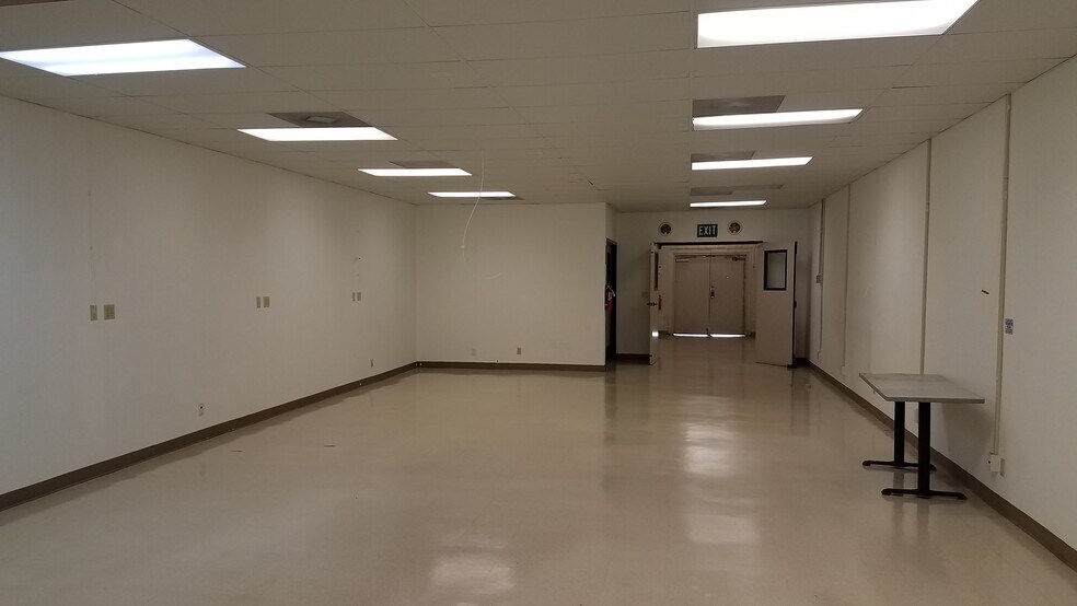 More Photos Of 2832 E Foothill Blvd, Pasadena Flex For Lease