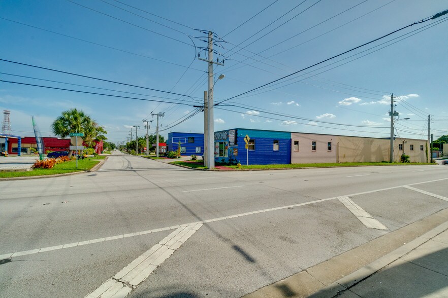 More Photos Of 117-137 Hughlett Ave, Cocoa General Retail For Sale