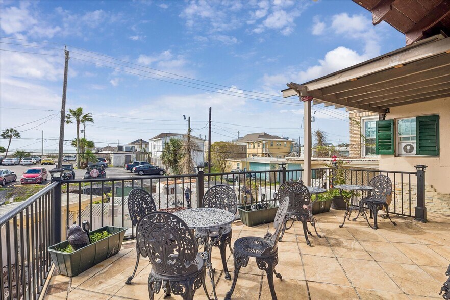 More Photos Of 715 Broadway St, Galveston Specialty For Sale