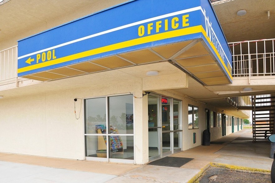 More Photos Of 2420 Commerce Rd, Goodland Hotel For Sale