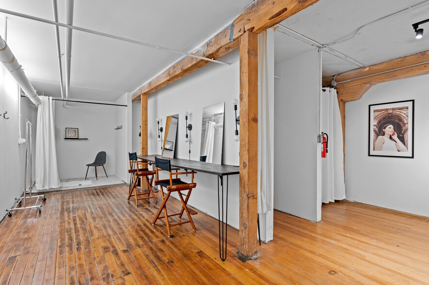 More Photos Of 2031-2033 Curtis St, Denver Apartments For Lease