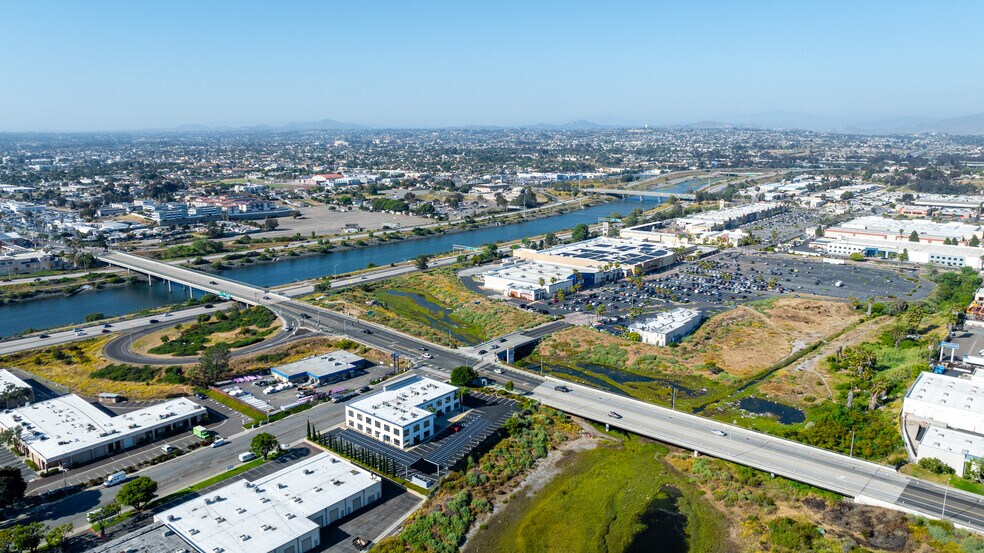 More Photos Of 22 W 35th St, National City Medical For Lease