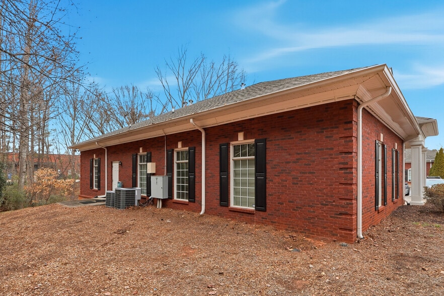 More Photos Of 3985 Steve Reynolds Blvd, Norcross Office For Sale