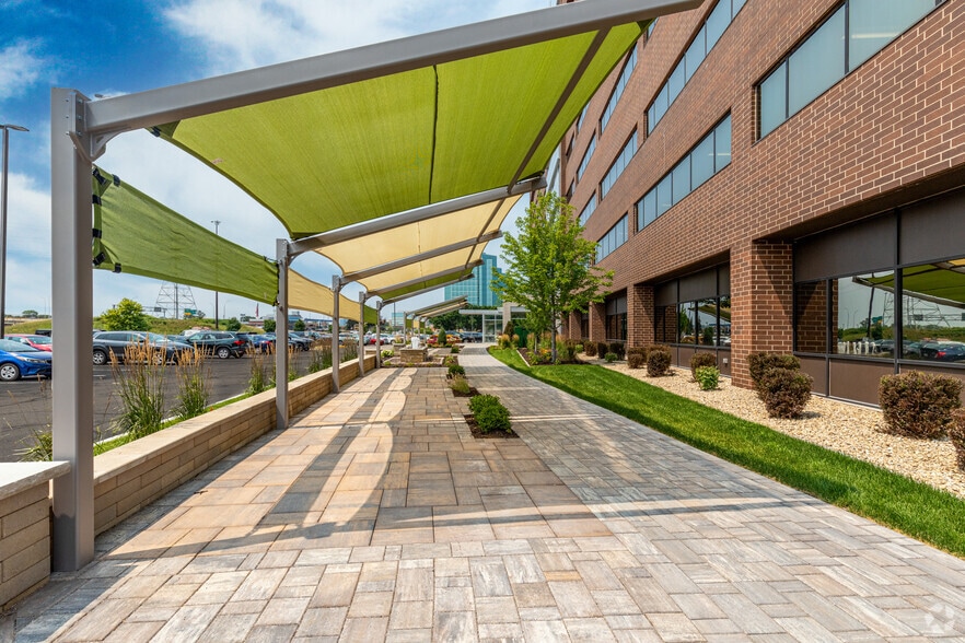 More Photos Of 3601 Minnesota Dr, Bloomington Medical For Lease