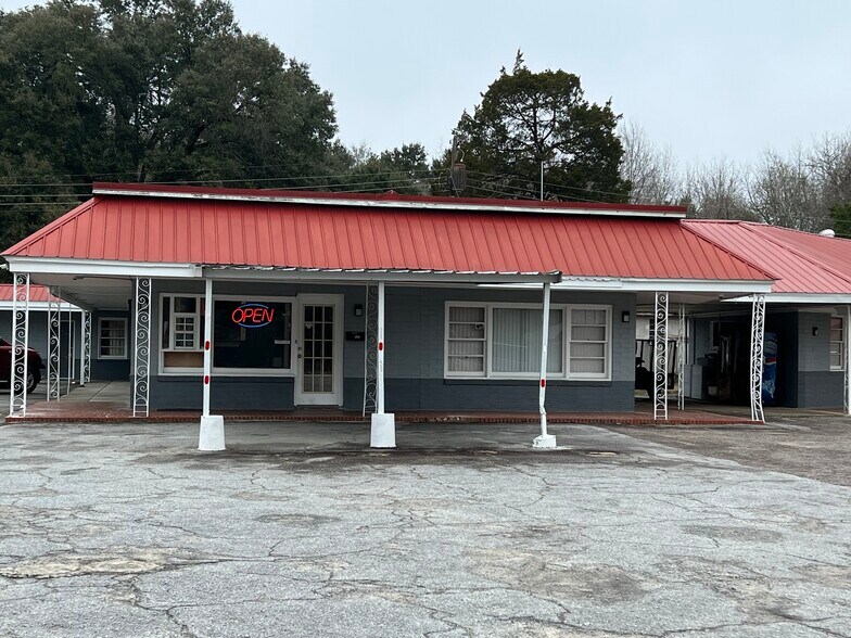 Primary Photo Of 1645 Main St N, Allendale Hotel For Sale