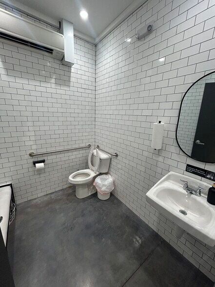 More Photos Of 18406 Cantrell Rd, Little Rock Freestanding For Lease