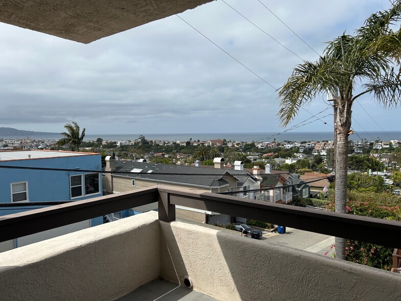 More Photos Of 2401 Pacific Coast Hwy, Hermosa Beach Medical For Lease