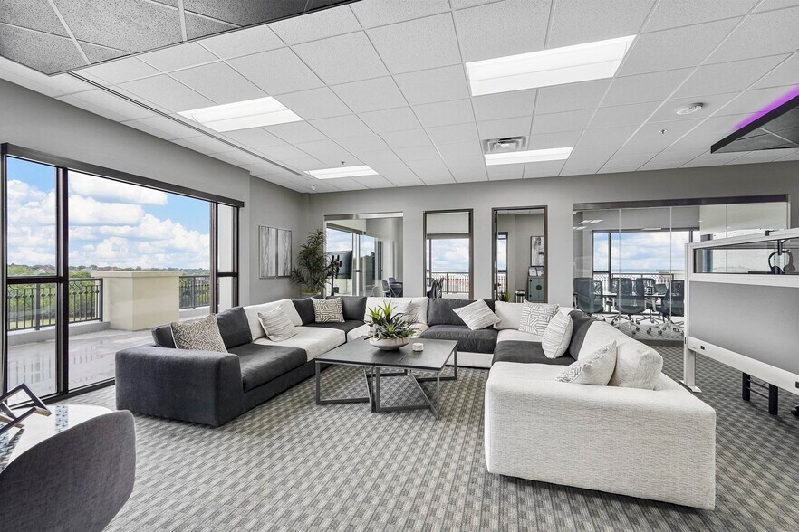 More Photos Of 2701 Sunset Ridge Dr, Rockwall Office For Lease