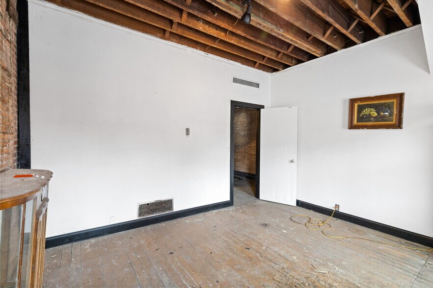 More Photos Of 120 E Forsyth St, Jacksonville Unknown For Lease