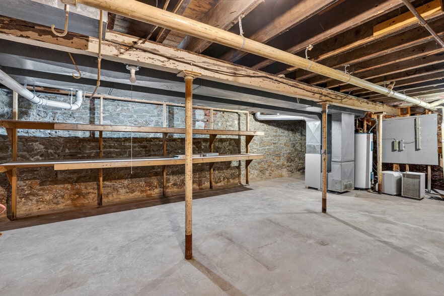 More Photos Of 407 Vermillion St, Hastings Office For Sale