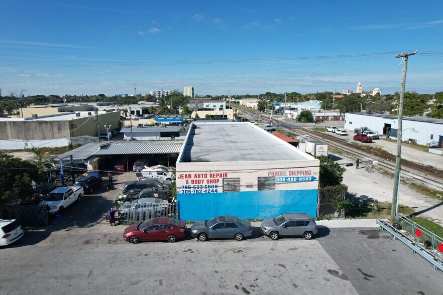More Photos Of 7230 NE Miami Ct, Miami Warehouse For Sale