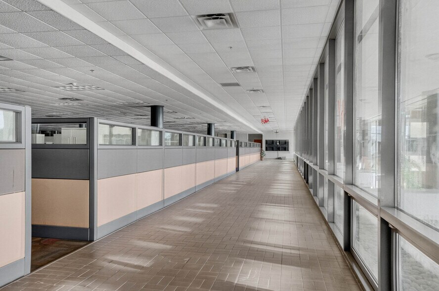 More Photos Of 555 Lake Border Dr, Apopka Office For Sale