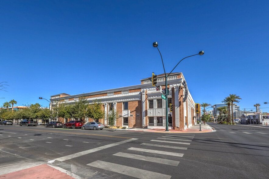 More Photos Of 730 Las Vegas Blvd S, Las Vegas General Retail For Lease