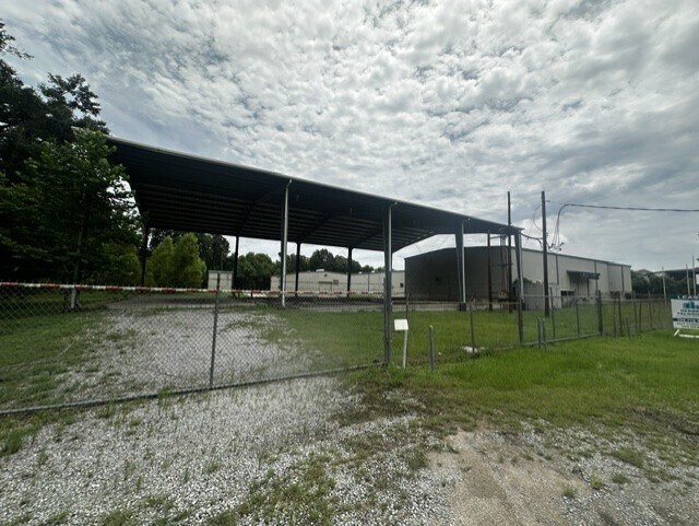 More Photos Of 218 Springfield Rd, Baton Rouge Warehouse For Lease