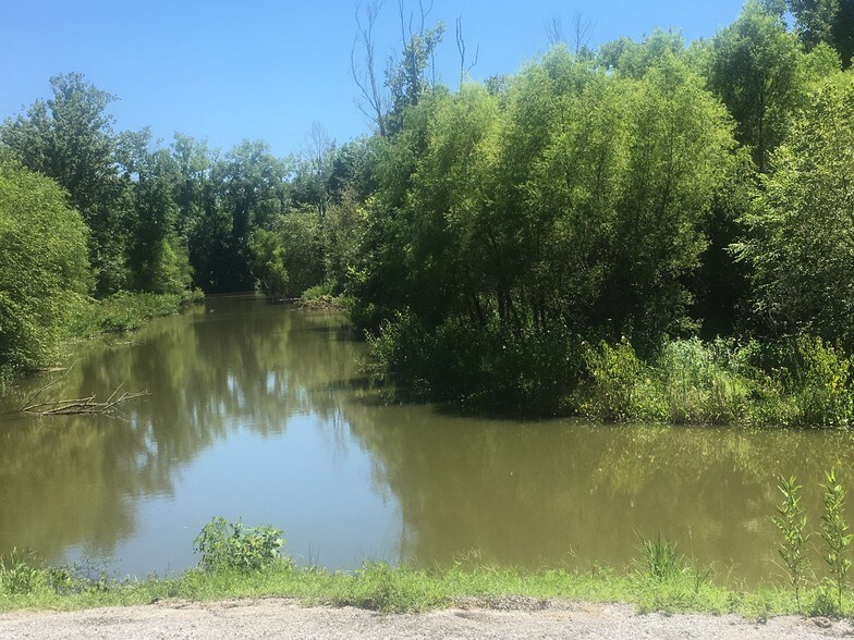 More Photos Of River Ridge Ln, Silverstreet Land For Sale