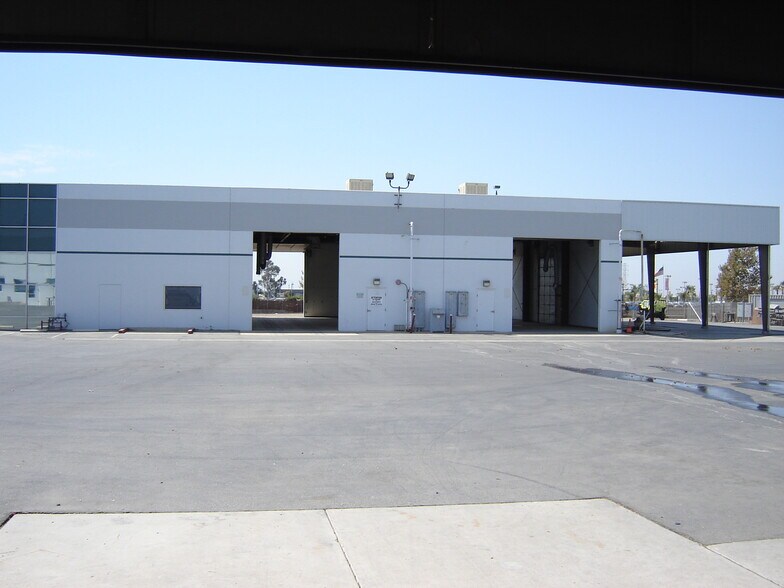 More Photos Of 3501 Unicorn Rd, Bakersfield Service For Lease