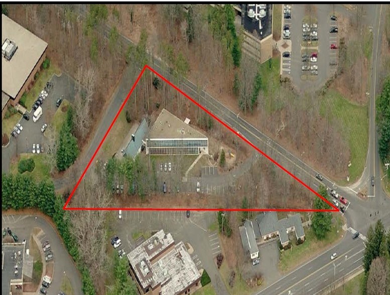 More Photos Of 11 Talcott Notch Rd, Farmington Office For Lease