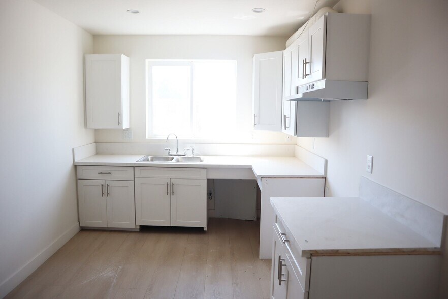 More Photos Of 8717 S Central Ave, Los Angeles Apartments For Sale