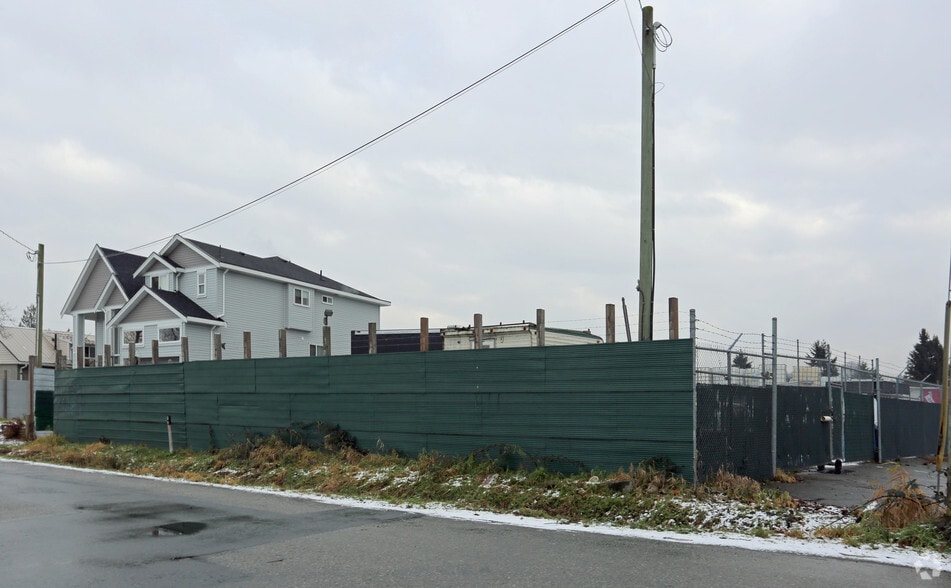 Primary Photo Of 12662 112A Ave, Surrey Auto Salvage Facility For Sale