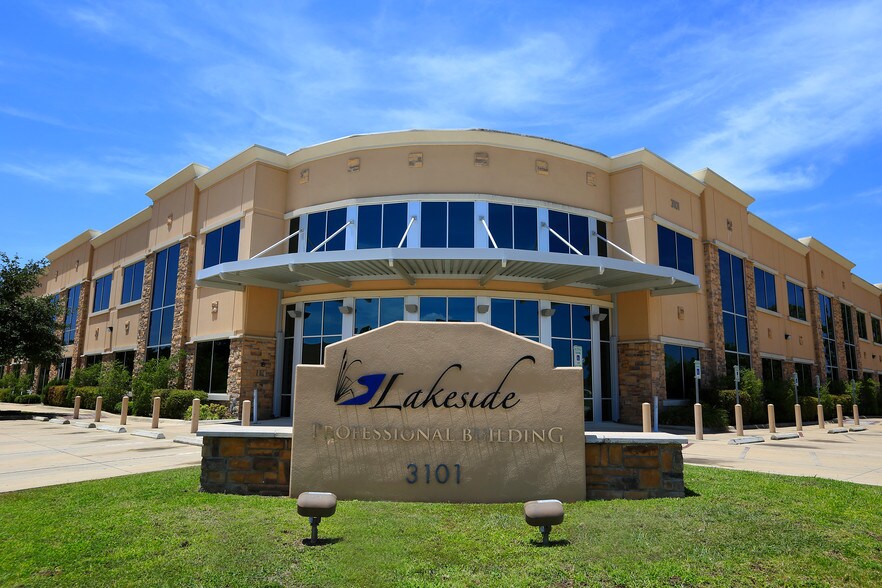 More Photos Of 3101 Highway 71 E, Bastrop Medical For Lease