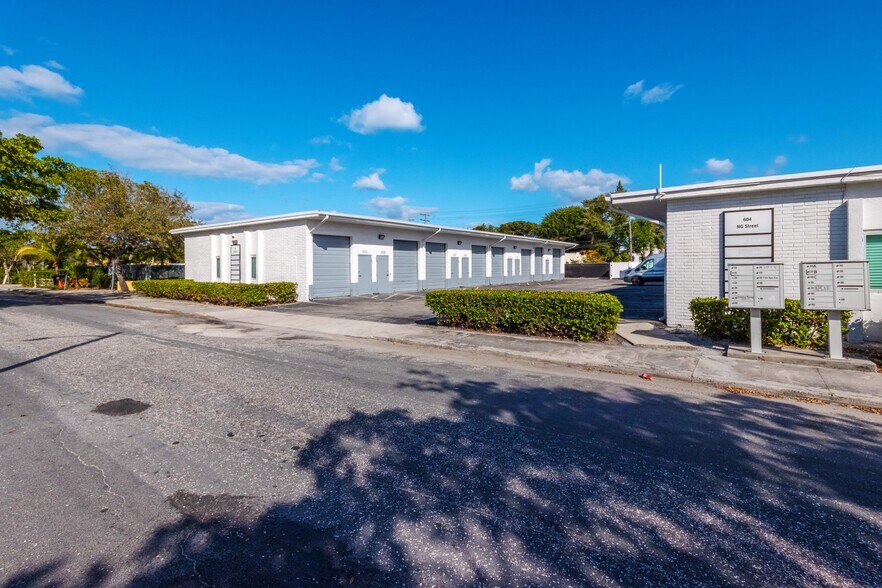 More Photos Of 518 N G St, Lake Worth Beach Warehouse For Lease
