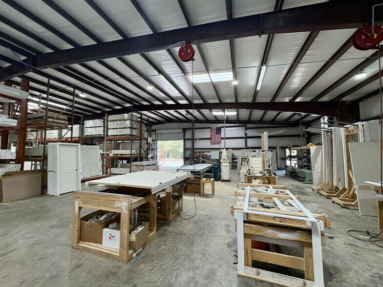 More Photos Of 3948 Garcon Point Rd, Milton General Retail For Lease