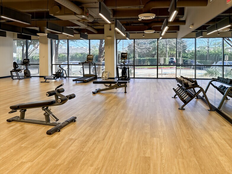 More Photos Of 1600 N Collins Blvd, Richardson Coworking Space