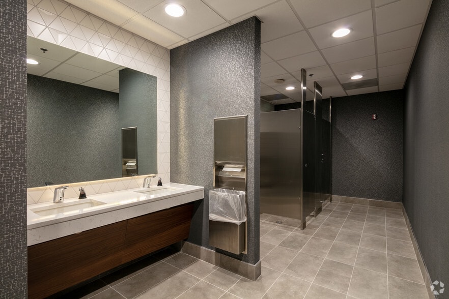 More Photos Of 1277 Lenox Park Blvd, Atlanta Office For Lease