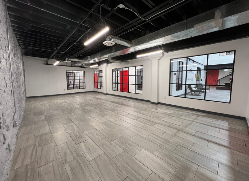 More Photos Of 522 W San Francisco Ave, El Paso Coworking Space