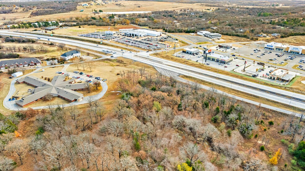 More Photos Of 1075 George Nigh Expy, Mcalester Land For Sale